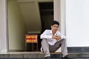 Vụ tự tử ở tòa và trách nhiệm của thẩm phán