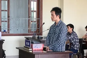 Tranh cãi vụ cửa hàng trưởng bán 6.745 thùng sữa