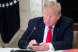 Bầu cử Mỹ: Ông Trump đẩy mạnh sử dụng truyền thông