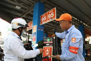 Kinh doanh xăng đang lỗ nặng