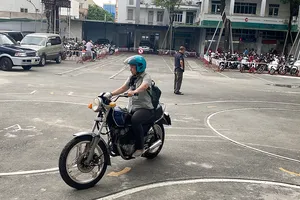 Nhiều quy định mới về bằng lái xe phân khối lớn