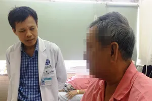 Đau vai gáy, đi khám ra ung thư phổi