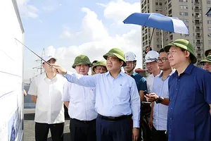 Bí thư Hà Nội đốc thúc tiến độ 5 dự án giao thông trọng điểm