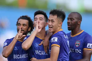 Thở bằng mũi ngoại binh, thầy Park mất vui