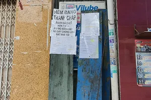 Hàng xóm kiện nhau vì 5,7 m2 đất trống