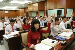 TP.HCM: Nhiều đại biểu ủng hộ bỏ HĐND quận, phường