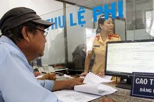 Người dân cả nước sẽ được đăng ký xe qua mạng
