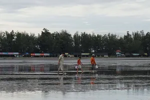 Năm 2030: TP.HCM giảm 75% rác thải nhựa trên biển