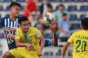 Cúp Quốc gia vẫn lăn bóng