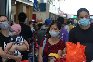 Hơn 300 du khách mắc kẹt tại Đà Nẵng