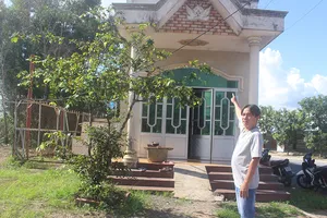 Đường 200 tỉ: Dân giao mặt bằng nhưng không nhận bồi thường