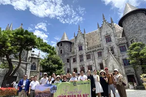 Tour Đà Nẵng ngừng khai thác, du lịch lao đao
