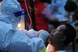 Châu Á căng mình đón đợt dịch COVID-19 thứ hai