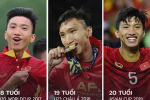 Văn Hậu trở về Việt Nam với chiếc áo V-League chật chội