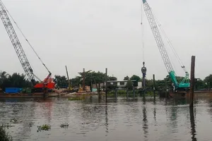 Đẩy nhanh tiến độ giải phóng mặt bằng các dự án giao thông