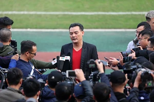 CLB kêu cứu, VPF rối bời