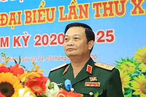 Tướng Trần Hoài Trung tái đắc cử bí thư Đảng ủy Quân khu 7