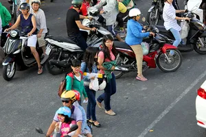 Cầu bộ hành: Nơi cần chưa có, nơi có dân không đi