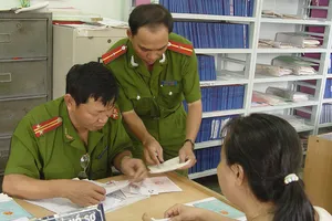 Năm 2021 sẽ ‘khai tử’ sổ hộ khẩu