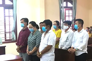 7 bị cáo hối lộ thanh tra giao thông thoát án tù