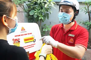 Vượt khó mùa COVID-19, đưa showroom lên không gian ảo