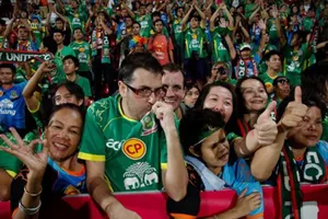 Thai-League trở lại với sân bóng có khán giả