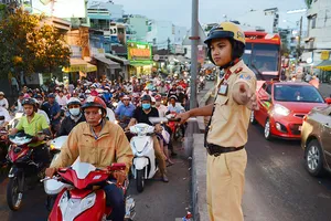 Nên chăng tích hợp 2 dự luật về giao thông