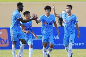 Các CLB bi quan về khả năng trở lại của V-League