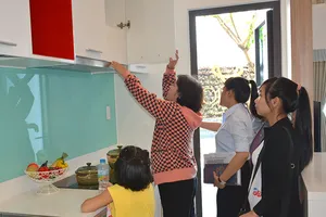 Chung cư hư hỏng: Ai chịu trách nhiệm sửa chữa?