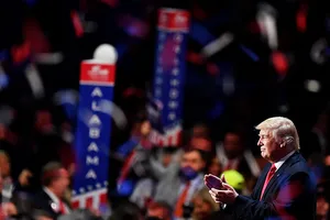 Khó khăn đang bủa vây ông Trump