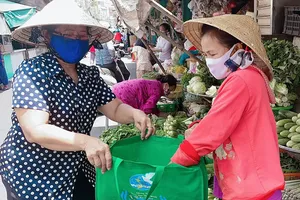 Không dùng đồ nhựa 1 lần: Những thay đổi từ công sở