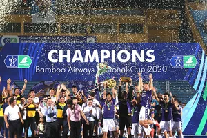 Hà Nội phá vỡ lời nguyền 15 năm ở Cúp Quốc gia