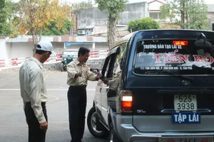 Bộ nào cấp bằng lái: Chờ Quốc hội quyết