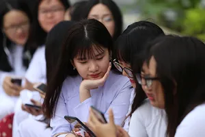 Hiểu đúng quy định cấm dùng điện thoại trong lớp học