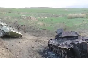 Armenia, Azerbaijan tiếp tục đụng độ kịch liệt