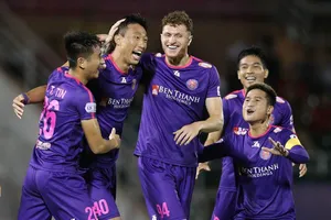 Sài Gòn FC và cuộc chiến với... bầu Hiển