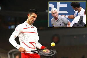 Djokovic đào sâu mâu thuẫn với trọng tài