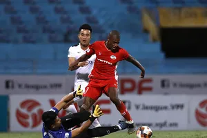 Đội bóng của bầu Đức bị vùi dập