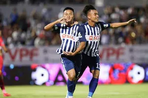 Hấp dẫn cuộc đua chống xuống hạng