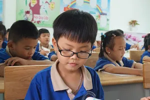 SGK lớp 1 có ‘sạn’, trách nhiệm hội đồng thẩm định ở đâu?