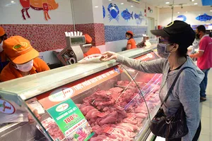 Giá heo hơi lao dốc, thấp nhất 1 năm qua