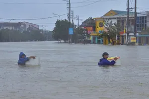Báo Pháp Luật TP.HCM kêu gọi hỗ trợ đồng bào miền Trung bị lũ