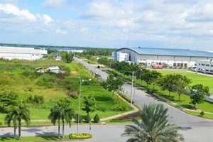 Giá đất ăn theo khu công nghiệp vẫn tăng