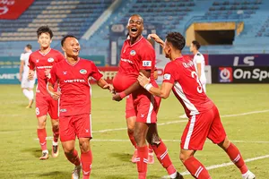 Tranh vô địch ở Hàng Đẫy