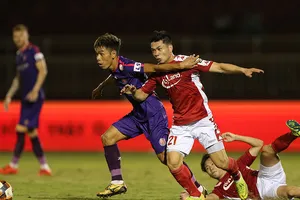 Huynh đệ đối đầu trên sân Thống Nhất