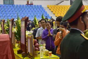 Tiễn đưa các liệt sĩ đoàn 337 về đất mẹ