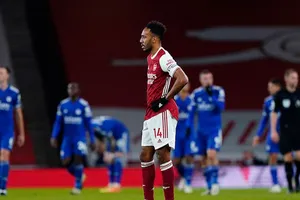 Khi kèo dưới liên tục đóng vai kẻ cản đường