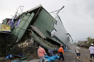 Quảng Nam, Quảng Ngãi tan hoang sau bão số 9