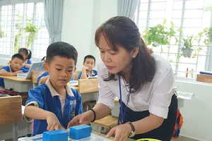 Sẽ công bố bản thảo SGK lấy ý kiến người dân