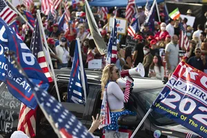 Cơ hội tái đắc cử của ông Trump chưa hết, dù gặp thế khó